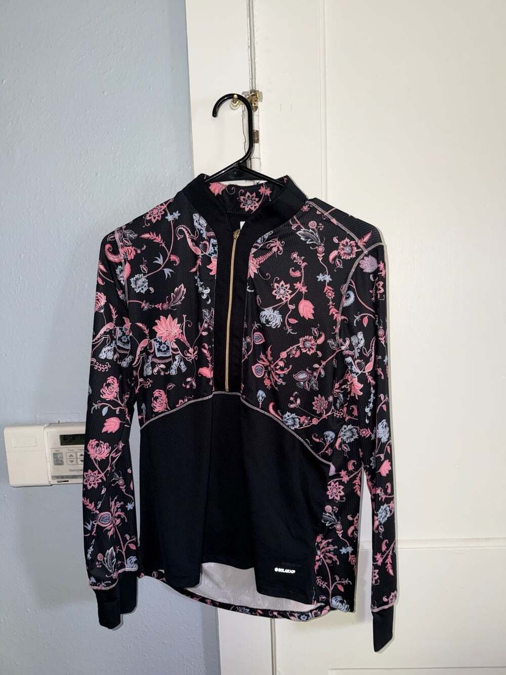 Greg Norman SolarXP PlayDry Floral Quarter Zip Pullover Size M